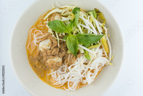 Rice vermicelli with curry and vegetable.