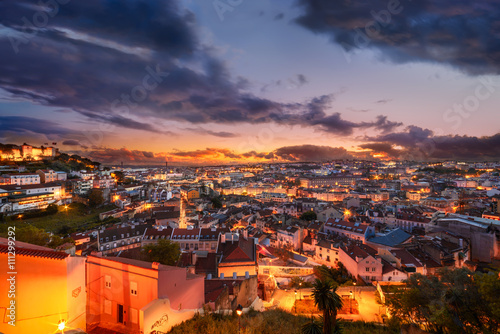 Lisbonne by night