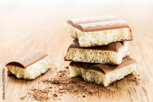 Tableau sur toile part porous chocolate close-up