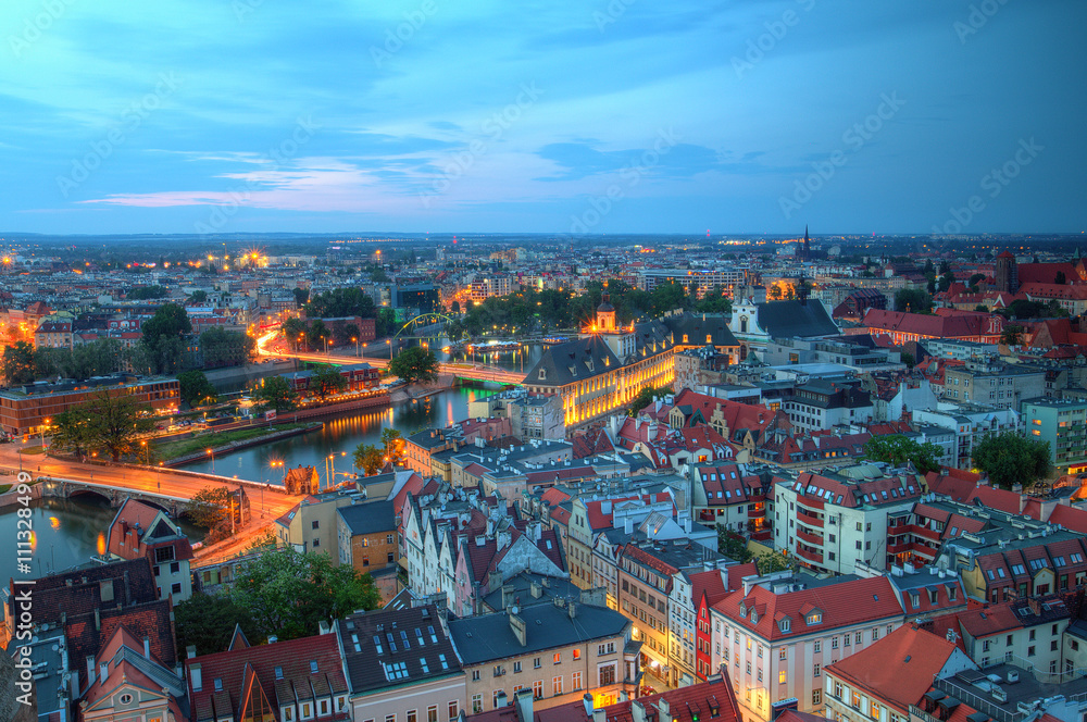 Wrocław wieczorna panorama miasta