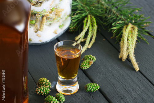 Plakat w ramie Pine sprouts syrup