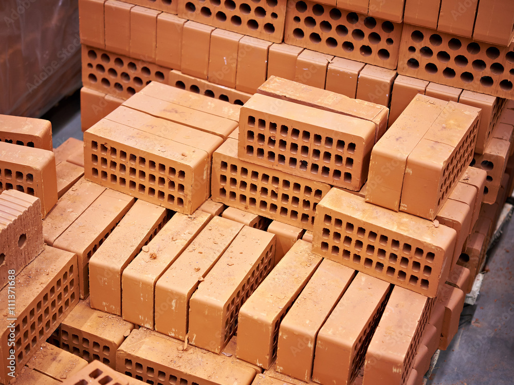 Obraz premium Building bricks in the warehouse in shop