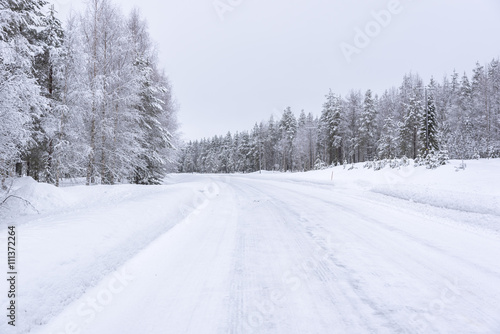 Empty road in Finland © JonikFoto.pl