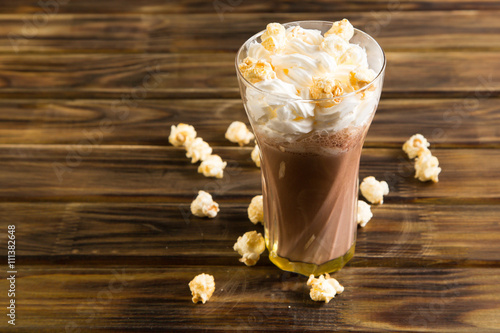 Caramel popcorn with Cacao whipped cream