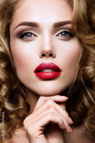 Wallpaper Mural Glamour portrait of beautiful girl model with makeup and romantic wavy hairstyle. Fashion shiny highlighter on skin, sexy gloss lips make-up and dark eyebrows. Torontodigital.ca