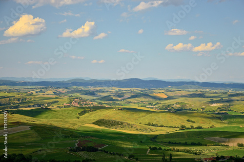 A scenic tuscan landscape near Montalcino, Italy © Overburn