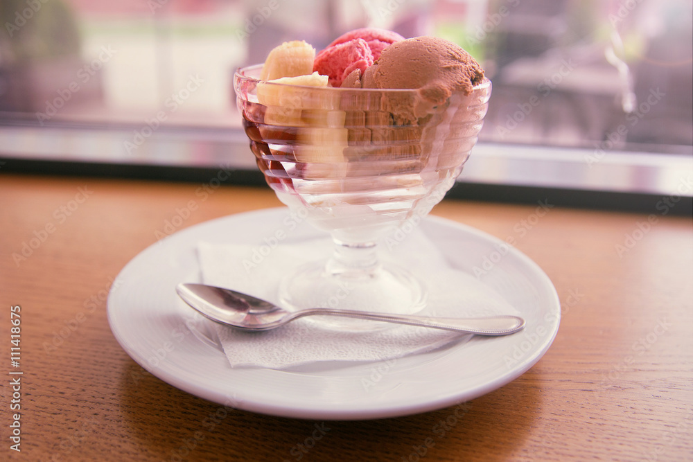 strawberry and chocolate ice cream with banana. strawberry and chocolate ice cream with banana.