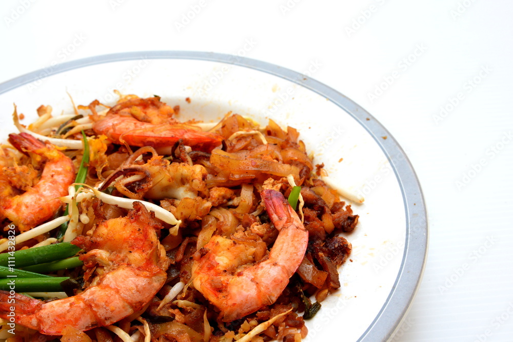 Thai Fried Noodle With Prawn and squid