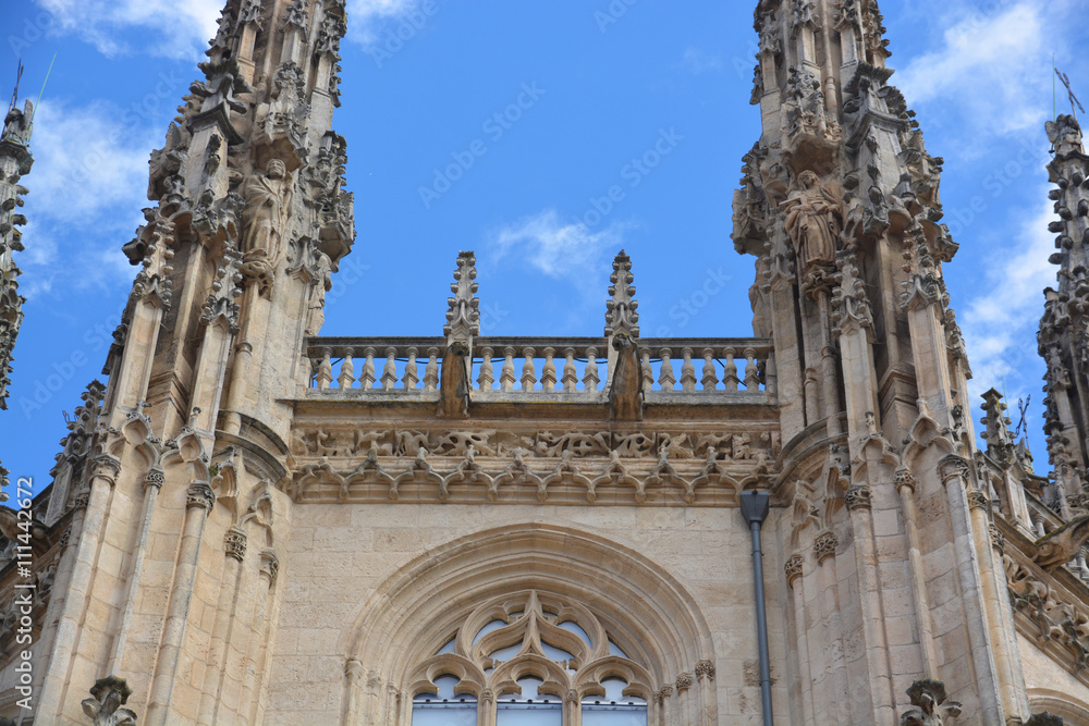 ornamentos de las torres de la Catedral de Burgos