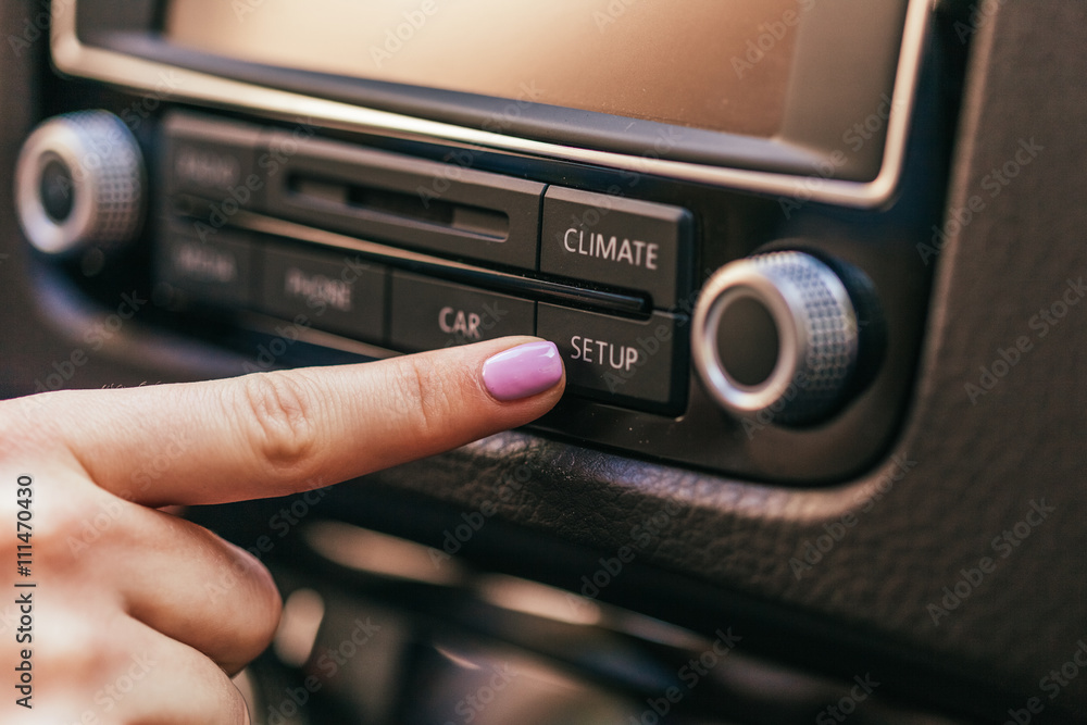 Fototapeta premium woman driving a car