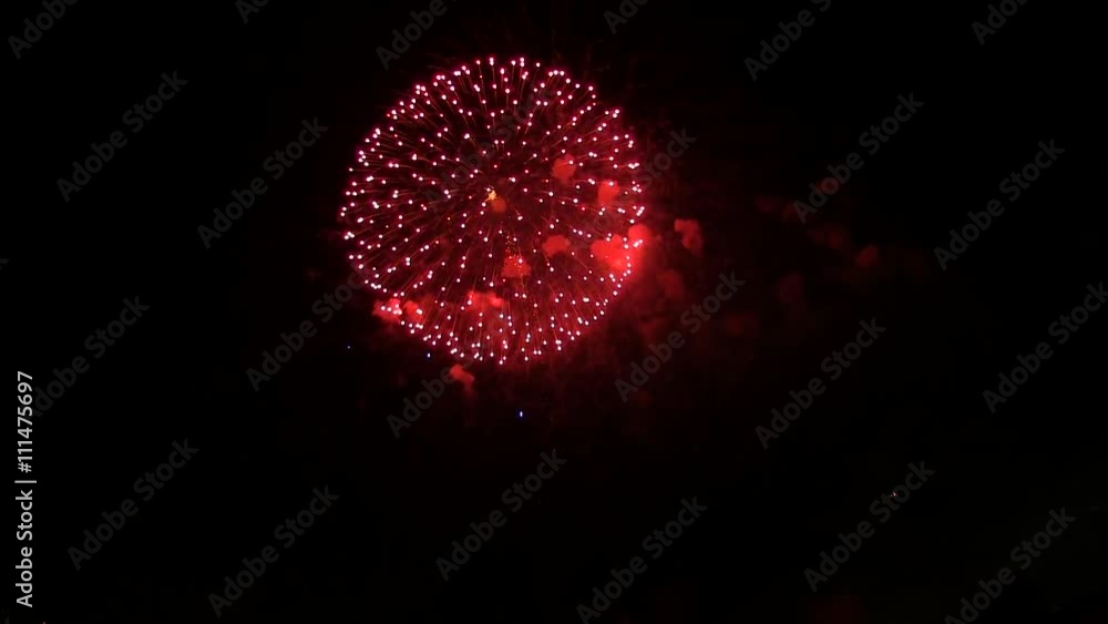 打ち上げ花火 大玉連発 Large shells fireworks display in Japan