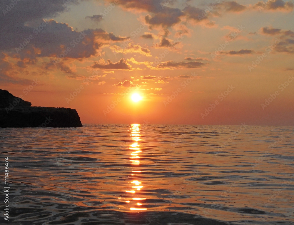 Naklejka premium sunset is in city