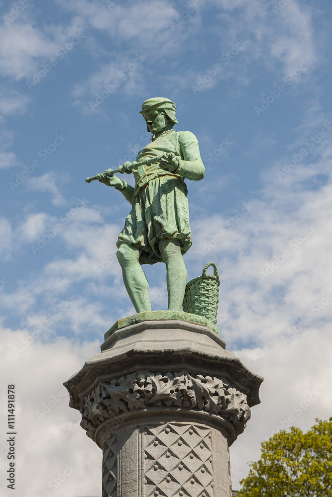 Bronzestatue Bronzestatue