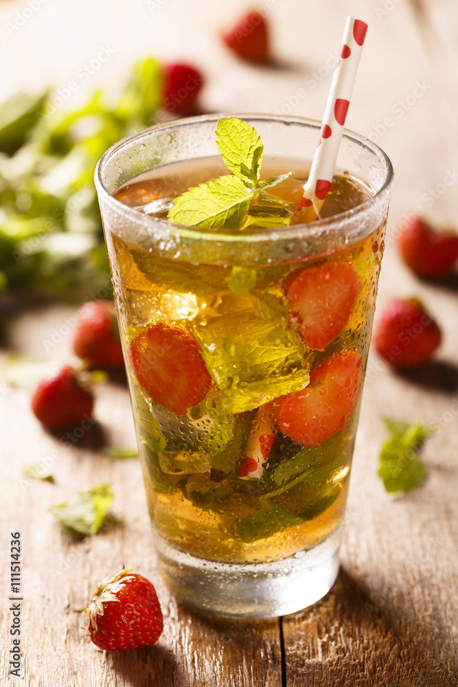 Ice tea with strawberry and mint Ice tea with strawberry and mint