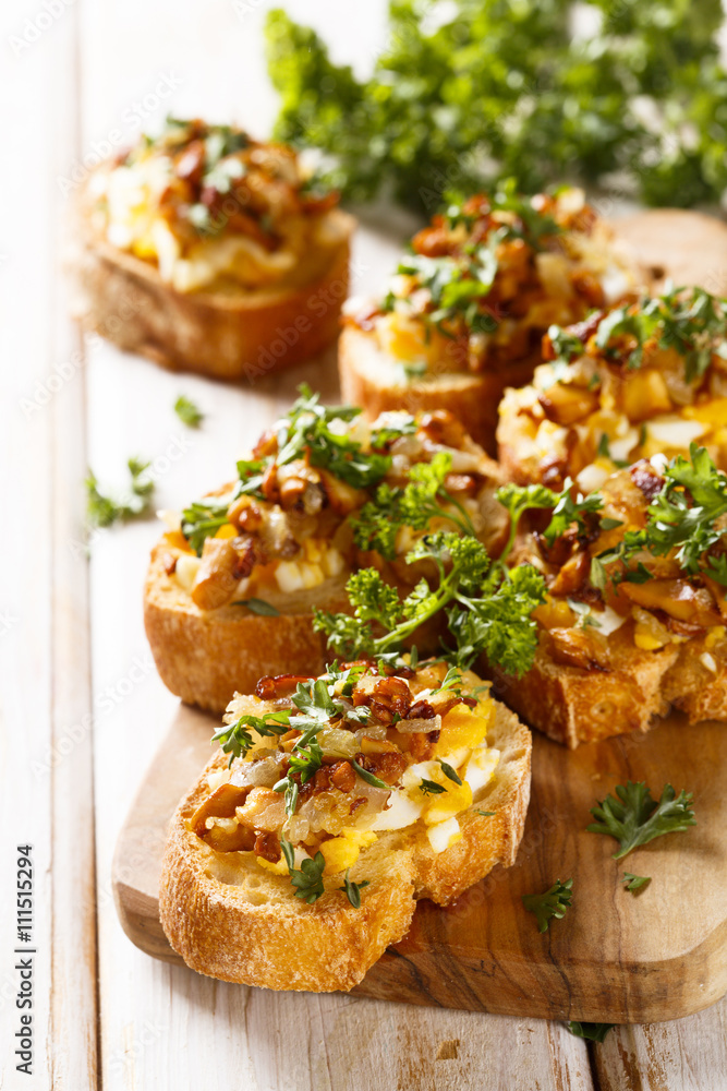 Mushroom crostini Mushroom crostini