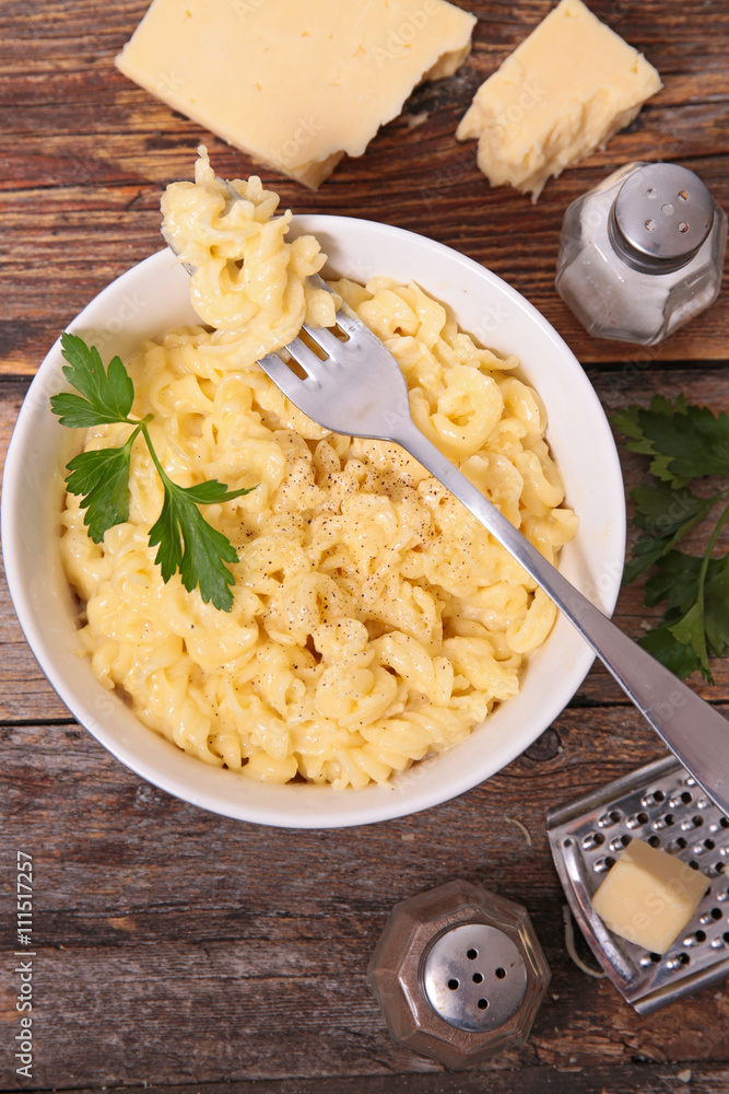 cheesy cream pasta cheesy cream pasta