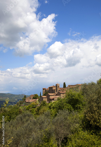 Toscana campagna di Monte San Savino. Il Borgo di Rapale.