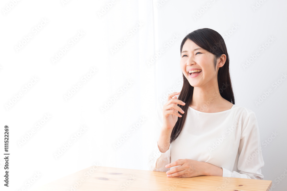 女性