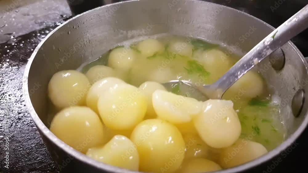 Dill - butter boiling and blending parisian potatoes, in slow motion ...