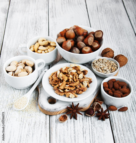 different types of nuts