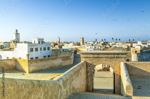 Die alte portugiesische Festungsstadt El Jadida in Marokko an der Küste des leuchtend blauen Atlantik mit einer wunderschönen Altstadt photo