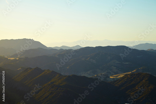 Tablou canvas Panoramic view of meadows, hills and sky in Malibu