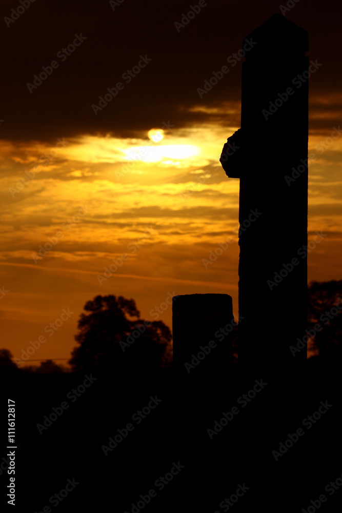 Obraz premium Signpost sunrise / Public footpath signpost at sunrise.