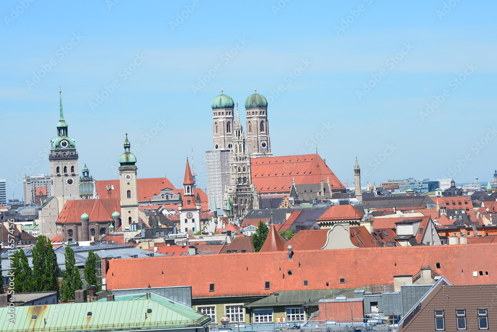 Skyline München mit Frauenkirche