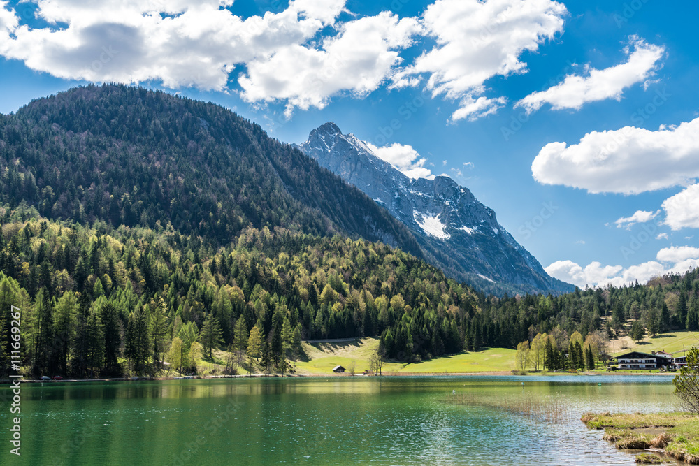 Lautersee bei Mittenwald mit Wettersteingebirge Lautersee bei Mittenwald mit Wettersteingebirge