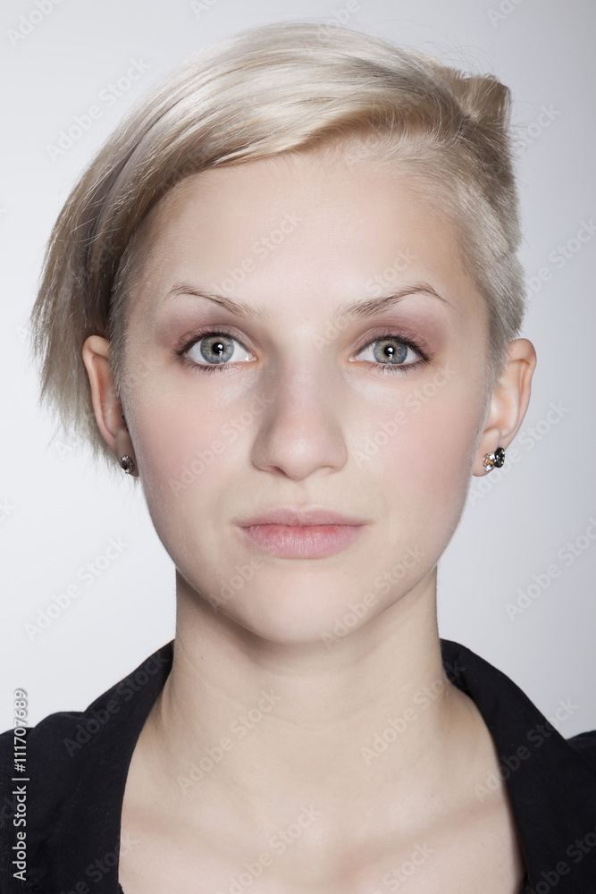 Passbild Gesicht einer Frau Nahaufnahme Passbild Gesicht einer Frau Nahaufnahme