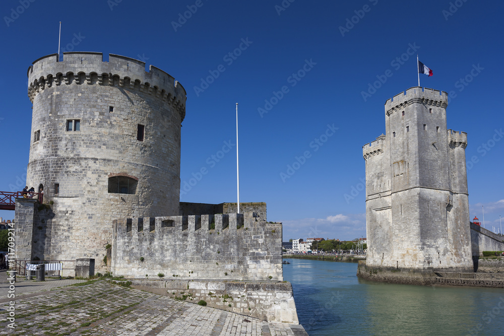 St. Nicholas and La Chaine towers,  La Rochelle, Charente-Mariti