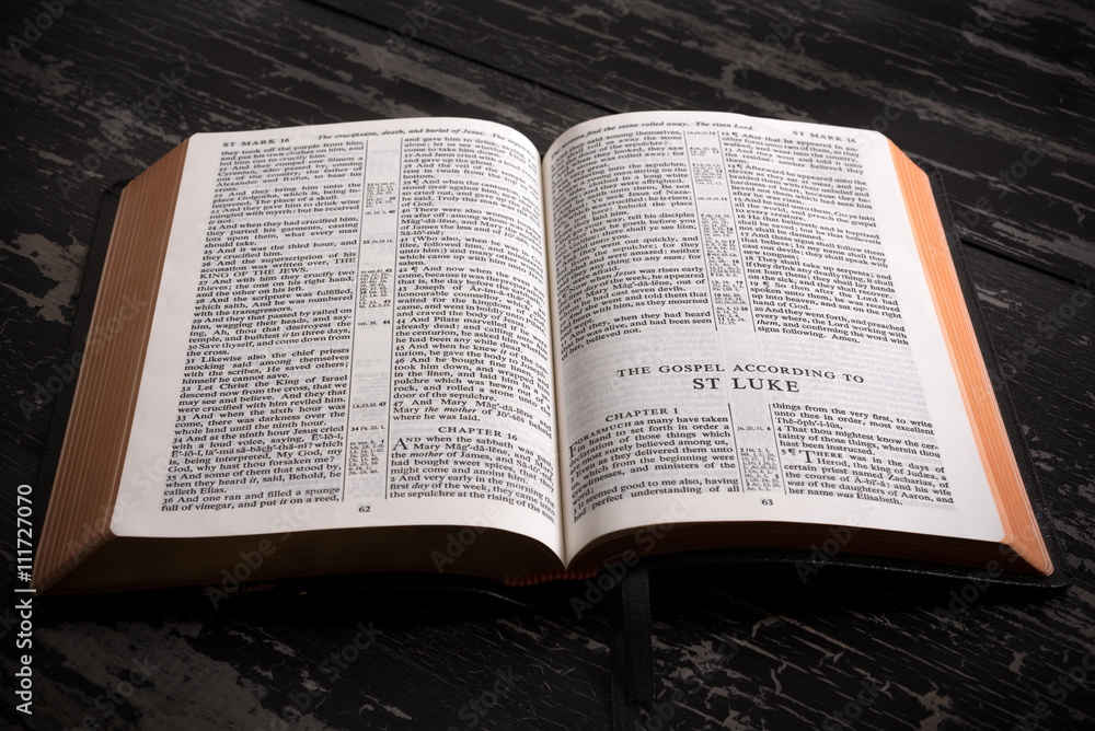 King James BIble open to the beginning of the New Testament King James BIble open to the beginning of the New Testament