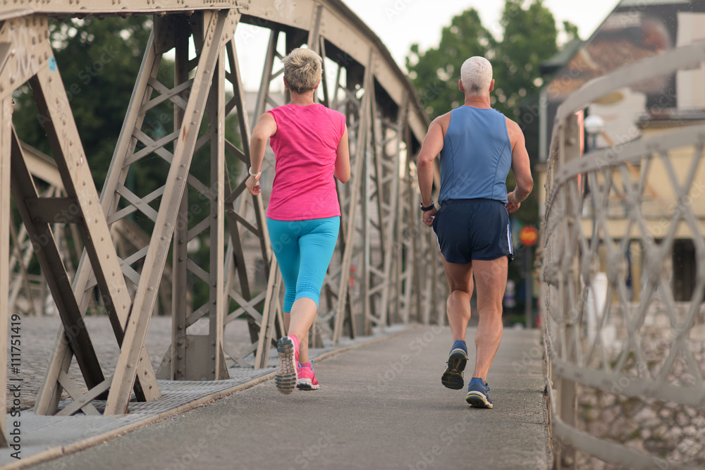 couple jogging couple jogging