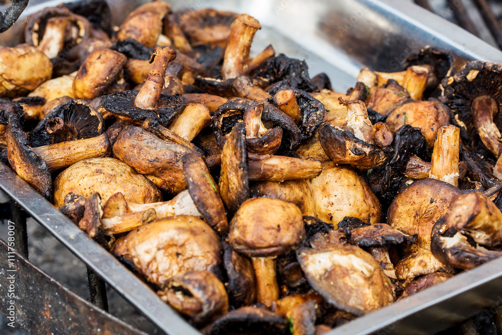 roasted mashrooms. roasted mashrooms.