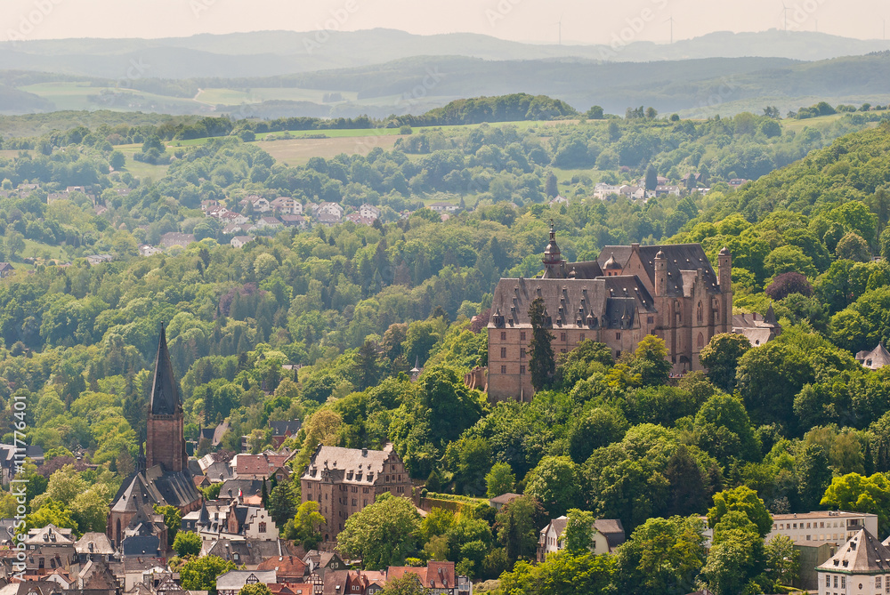 Das Landgrafenschloss über der Altstadt von Marburg an der Lahn, Hessen