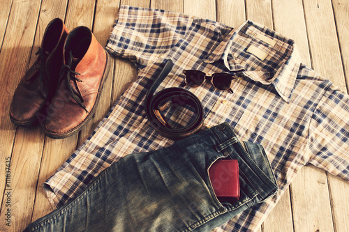 Vintage,Plaid shirt,Jean,Belt,leather shoes,Wallet and sunglasse
