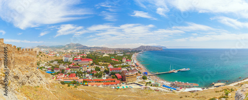 Крым, Судак, панорама города, бухты и пляжа, вид с крепости