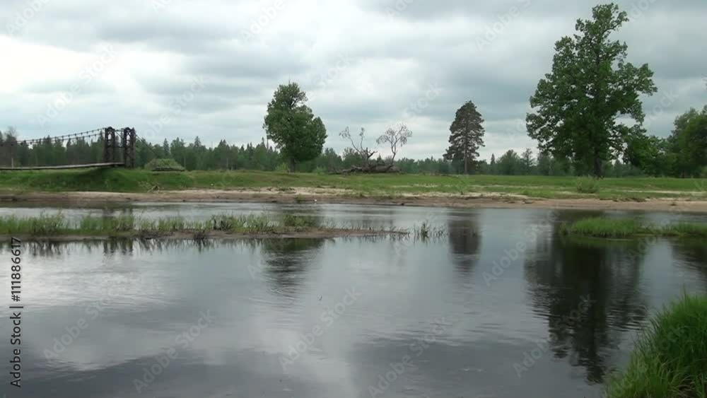 Речной пейзаж Речной пейзаж