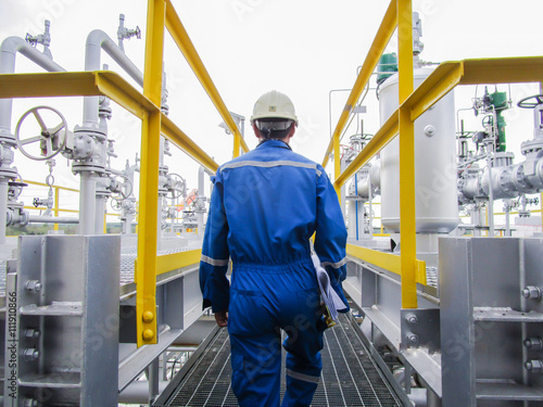 Foto Refinery