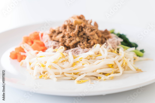 whole wheat  noodle crepe with tofu