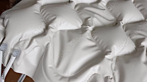 Special mattress that does not allow bedsores filled with air