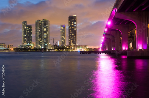 Miami skyline © Robert Hoetink