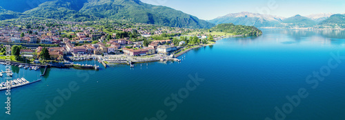 Fototapeta Naklejka Na Ścianę i Meble -  Panoramica aerea di Colico - Lago di Como (IT)