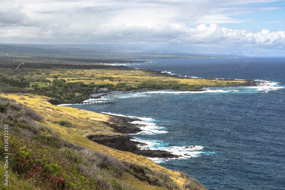 View of the coast along Honuapo Bay in Big Island, Hawaii
