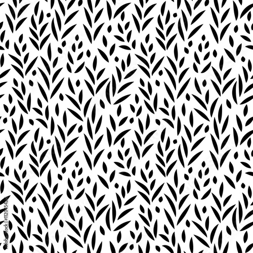 Black and white leaves seam...