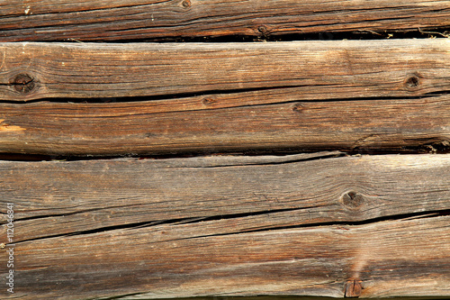 Holzstruktur einer alten Stadlwand.
