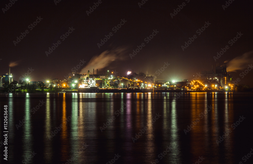 Sorel-Tracy Industrial coast at night
