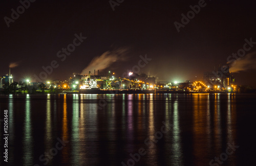 Sorel-Tracy Industrial coast at night © juliedeshaies