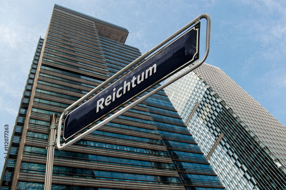 Fototapeta premium Schild 76 - Reichtum