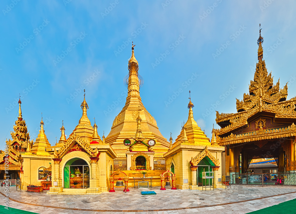 Sule Pagoda in Yangon. Panorama Sule Pagoda in Yangon. Panorama